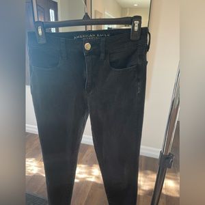 American eagle outfitters jeans size 4 (Hi-rise jegging)